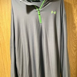 Mens long sleeve Under Armour shirt